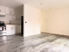 Saticoy in Van Nuys, CA - Building Photo - Building Photo