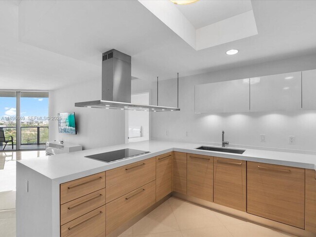 property at 17301 Biscayne Blvd