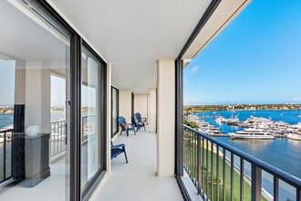 130 Lakeshore Dr-Unit -1021 in North Palm Beach, FL - Building Photo - Building Photo