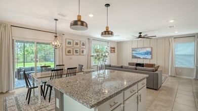 8221 Reefbay Cv in Parrish, FL - Building Photo - Building Photo
