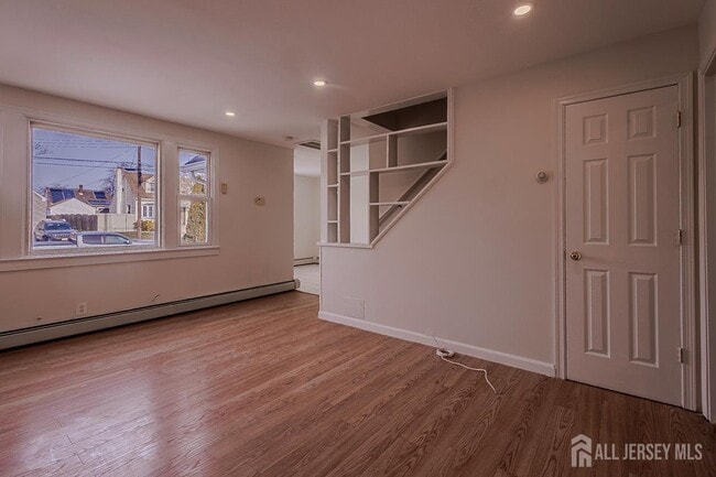 253 9th St in South Amboy, NJ - Building Photo - Building Photo