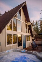 27307 Matterhorn Dr in Lake Arrowhead, CA - Building Photo - Building Photo