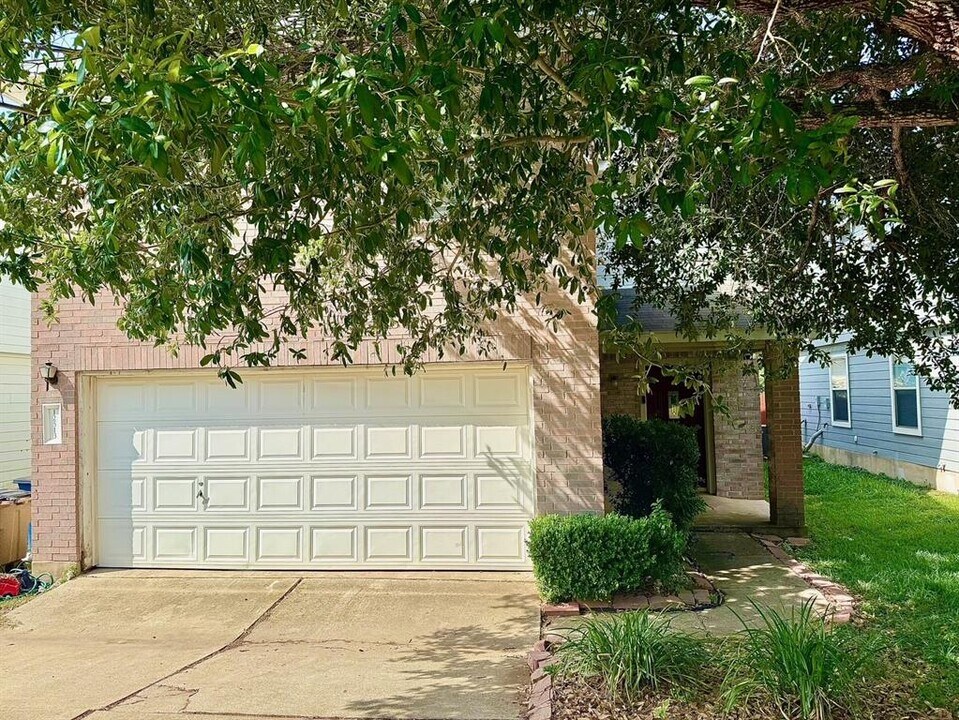 12513 Mexicana Cove in Austin, TX - Building Photo