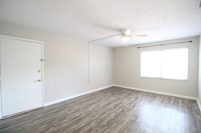 625 SW 11th Ln in Gainesville, FL - Building Photo - Building Photo