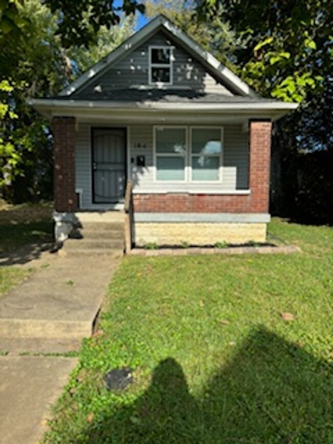 104 Boston Ct in Louisville, KY - Building Photo - Building Photo