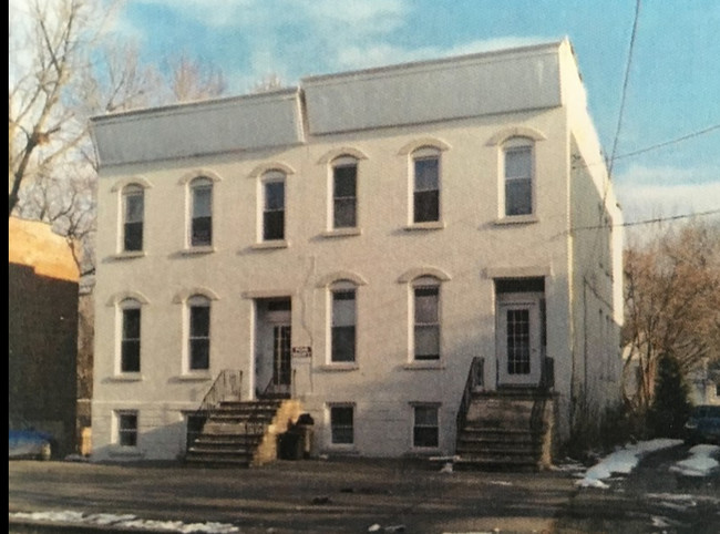 85-87 Hunter Ave