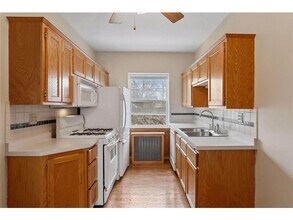 3136 W Bde Maka Ska Blvd in Minneapolis, MN - Building Photo - Building Photo