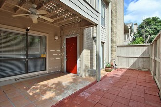 9541 Pagewood Ln-Unit -9541 in Houston, TX - Building Photo - Building Photo