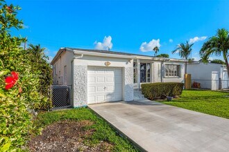 1545 Normandy Dr in Miami Beach, FL - Building Photo - Building Photo