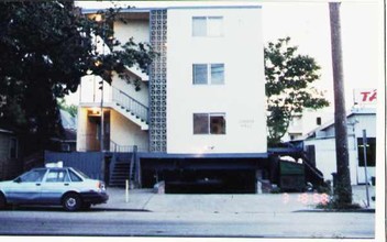 Hacienda del Norte Apartments in San Jose, CA - Building Photo - Building Photo