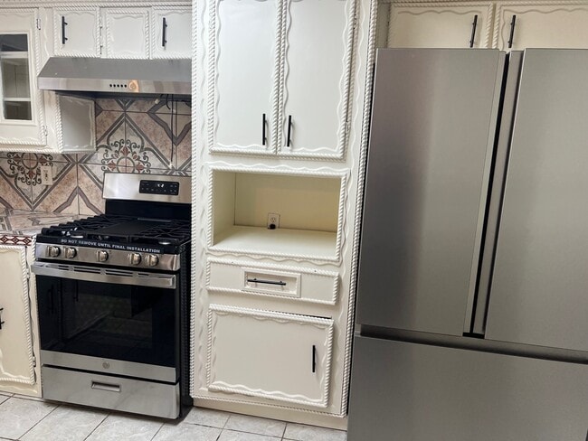 property at 10134 Kirkglen Dr