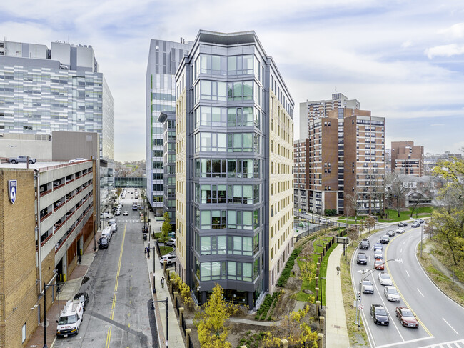 Mosaic on the Riverway in Boston, MA - Building Photo - Building Photo