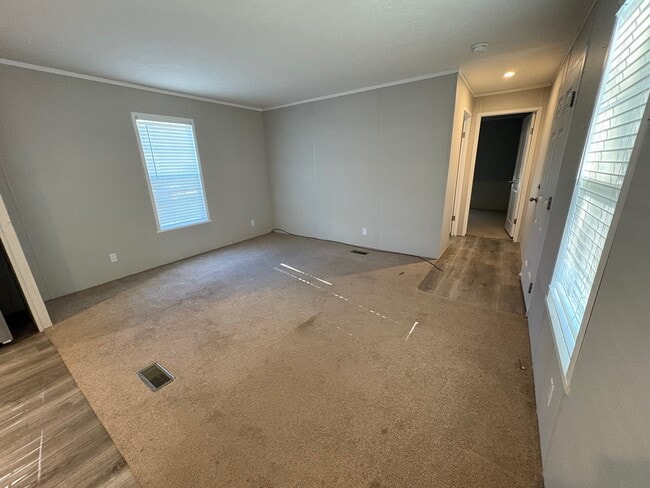 2470 Pajot Rd in Kawkawlin, MI - Building Photo - Building Photo