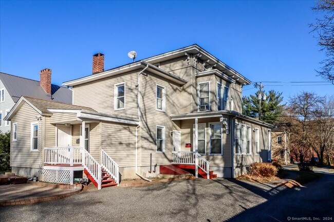 10 S Main St in New Milford, CT - Building Photo - Building Photo