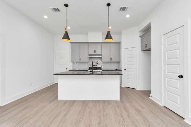 property at 2217 Lee St