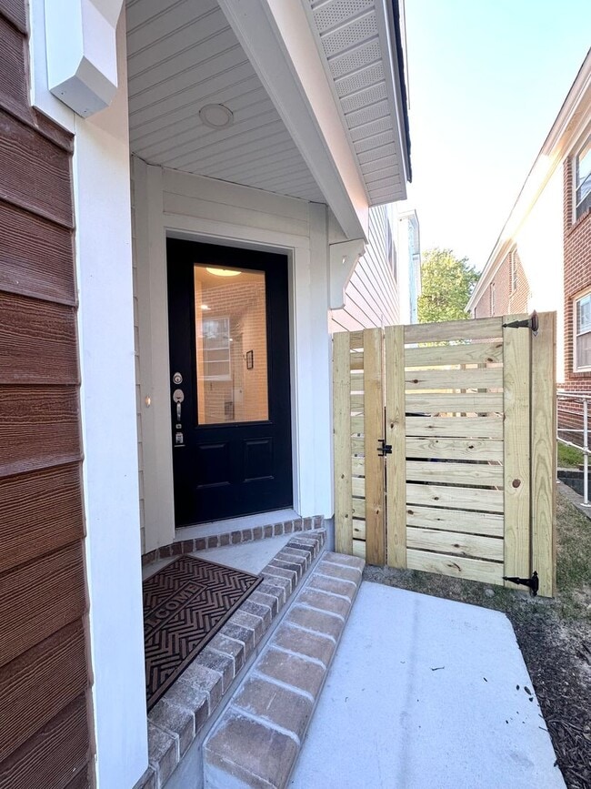 404 34th St in Virginia Beach, VA - Building Photo - Building Photo