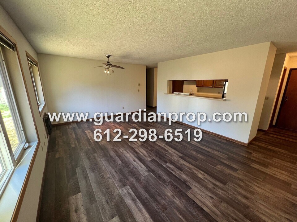 425 Dayton Ave in St. Paul, MN - Building Photo
