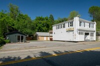 699 Jersey Ave in Greenwood Lake, NY - Foto de edificio - Building Photo