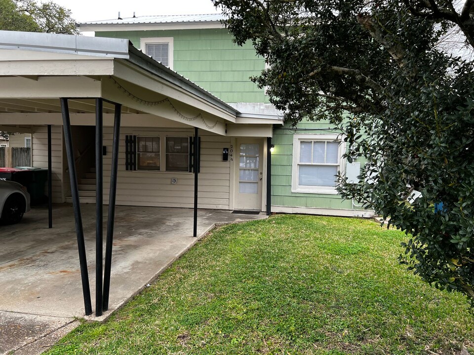 204 St Michael St in Lafayette, LA - Building Photo