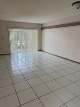 12527 NW 11th Ln in Miami, FL - Building Photo - Building Photo