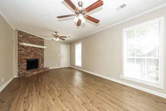 3205 Country Lawn Dr in Nashville, TN - Building Photo - Building Photo