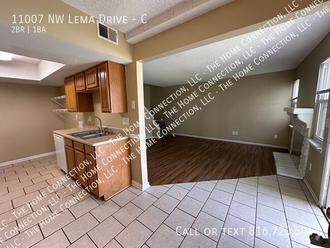 11007 NW Lema Dr in Kansas City, MO - Building Photo - Building Photo