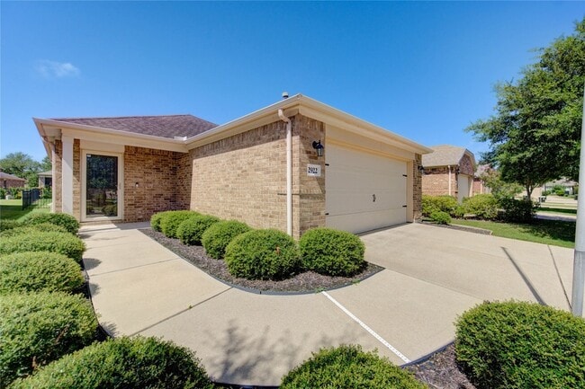 2922 Coral Berry Ct