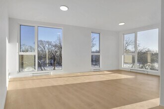 6037 De Maisonneuve Boul O in Montréal, QC - Building Photo - Building Photo