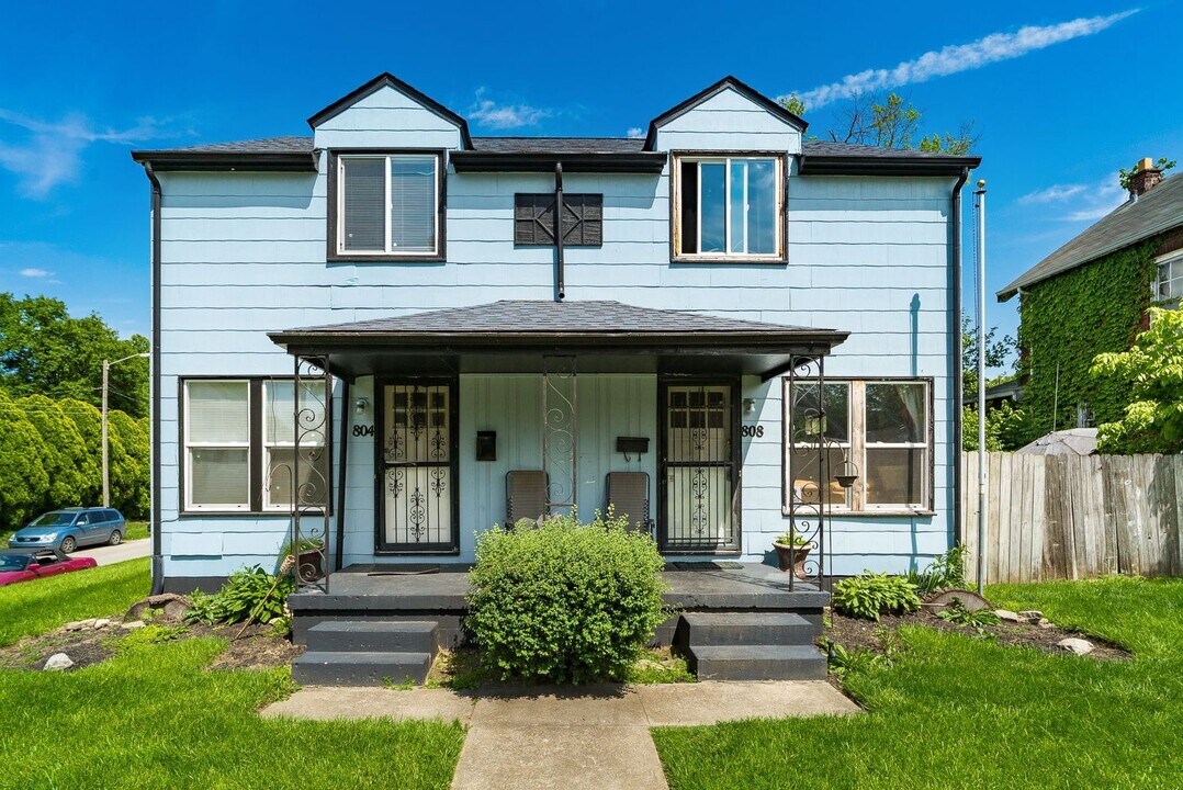 804-808-808 Berkeley Rd in Columbus, OH - Building Photo