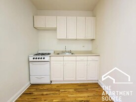 540 W Wellington Ave in Chicago, IL - Building Photo