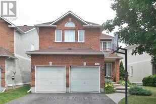 38 Rialto Way in Ottawa, ON - Building Photo