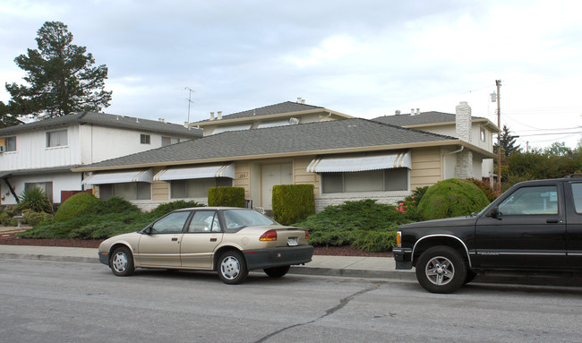 2851 Malabar Avenue in Santa Clara, CA - Building Photo - Building Photo
