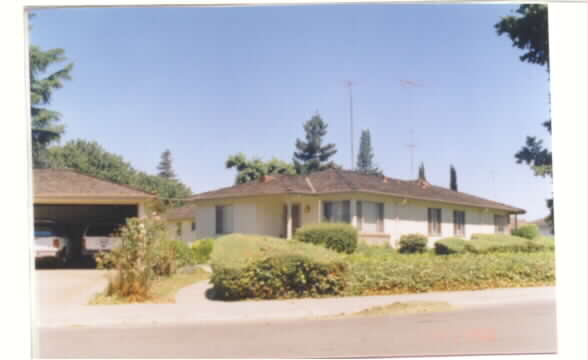 5200-5214 Sandburg Dr in Sacramento, CA - Building Photo - Building Photo