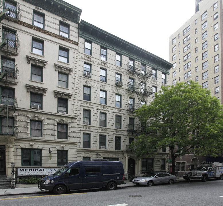 233-235 E 21st St in New York, NY - Foto de edificio