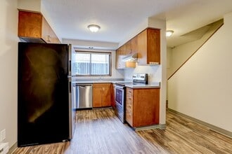 3978 SE 174th Ave in Portland, OR - Building Photo - Building Photo