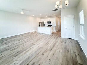 1016 Wildflower Dr in Wilmington, NC - Building Photo - Building Photo