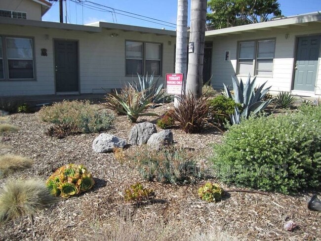 103 Avenida Carmelo in San Clemente, CA - Building Photo - Building Photo