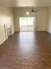 4021 Frost Way in Bakersfield, CA - Building Photo - Building Photo
