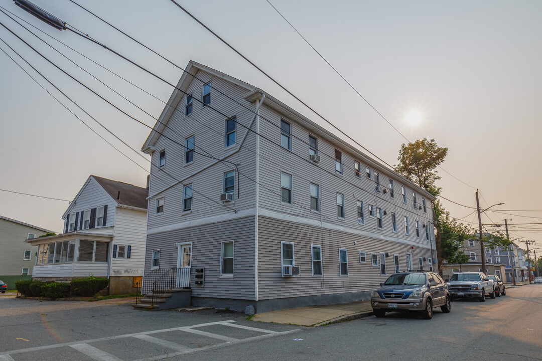 183 George in Fall River, MA - Building Photo