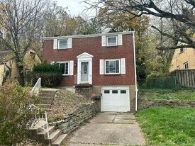 1718 McNary Blvd in Pittsburgh, PA - Building Photo