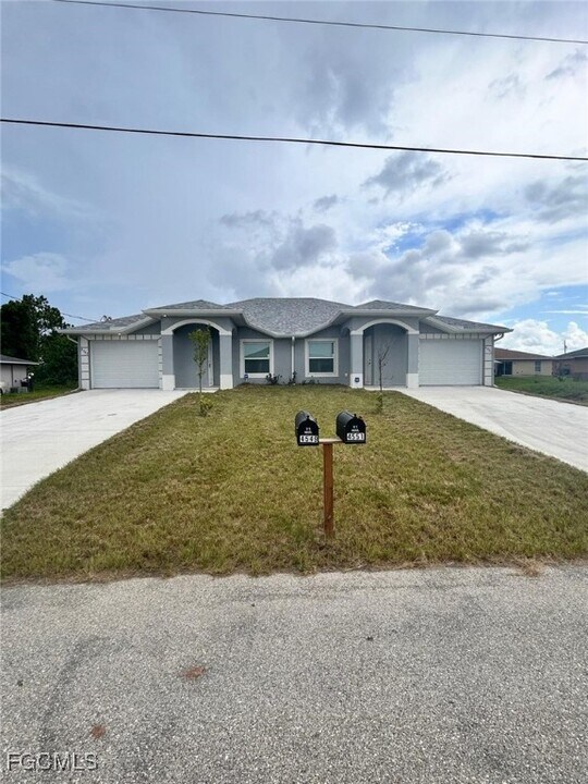 4549-4551 21st St SW in Lehigh Acres, FL - Building Photo