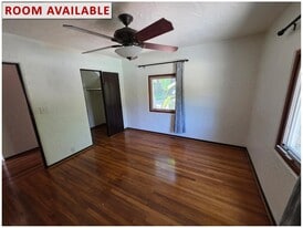 2002 N Mountain Ave in Upland, CA - Building Photo