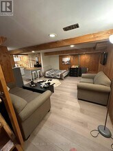 1 Jones Ct in Aurora, ON - Building Photo - Building Photo