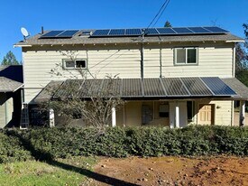 14009 Bitney Springs Rd in Nevada City, CA - Building Photo