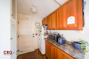 1026 Chestnut St, Unit 2B in Newton, MA - Building Photo - Building Photo