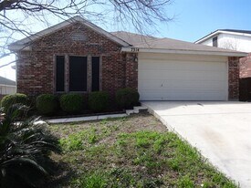 7314 Highland Lake Dr in San Antonio, TX - Building Photo