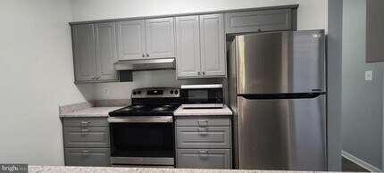 5829 Orchard Hill Ct in Clifton, VA - Building Photo - Building Photo