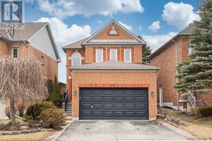 277 Stone Rd in Aurora, ON - Building Photo