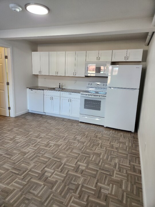 1120 Montana St, Unit 13 in Gooding, ID - Building Photo