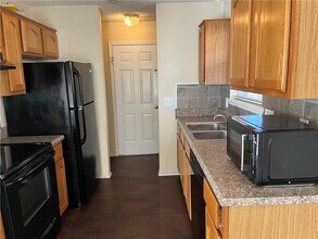 1143 S Liberty Dr in Fayetteville, AR - Building Photo - Building Photo